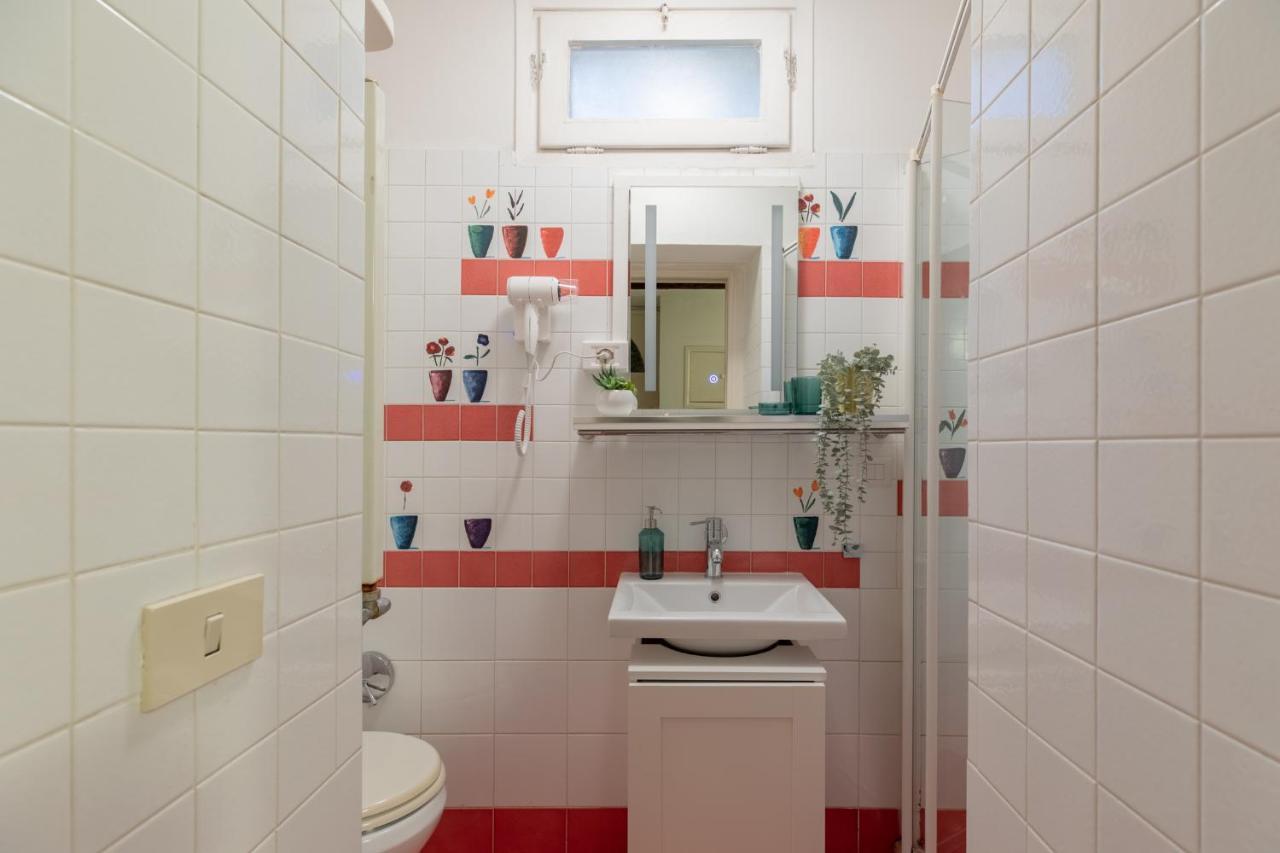 Iflat Comfy Apartament In Campo De' Fiori Рим Екстер'єр фото